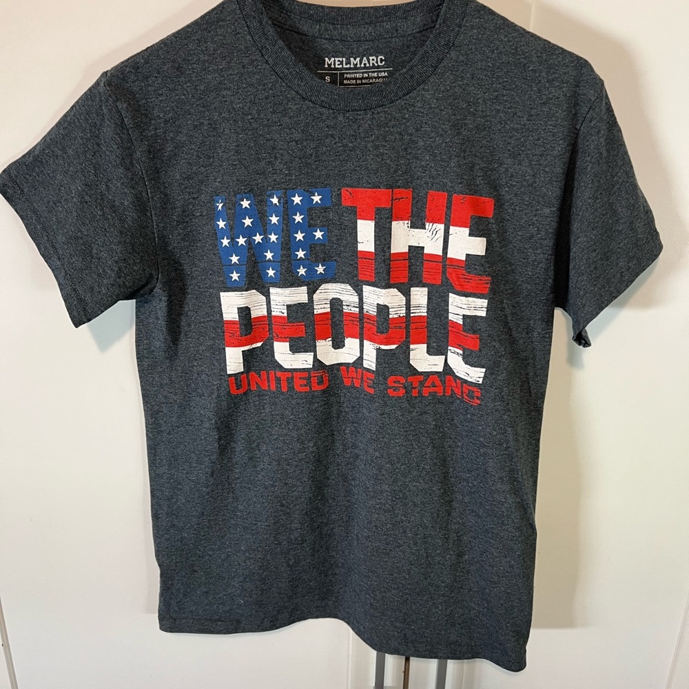 We The People Melmarc Graphic T-Shirt - Gray with Red, White, and Blue